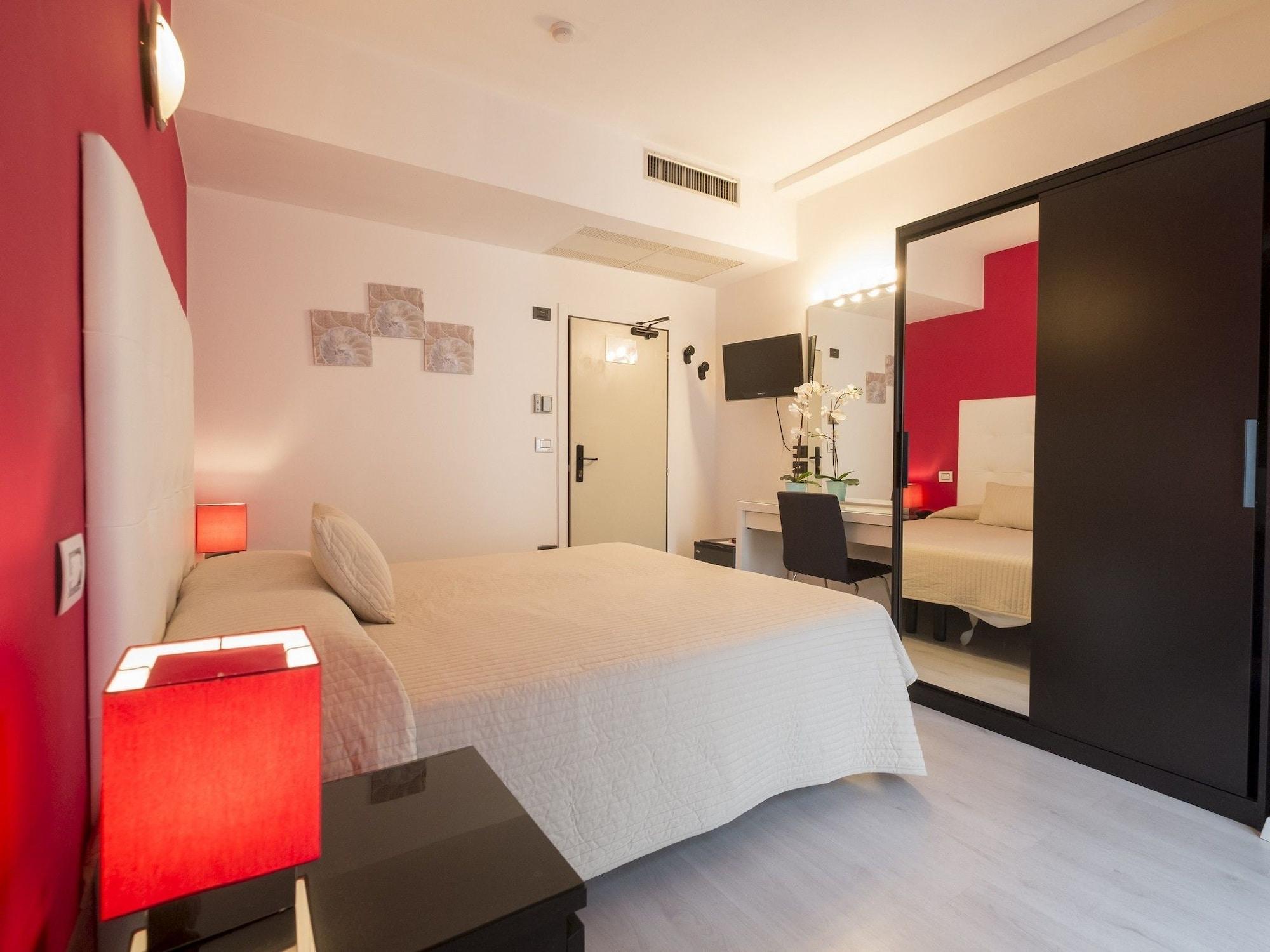 Hotel Levante Rimini Exteriör bild