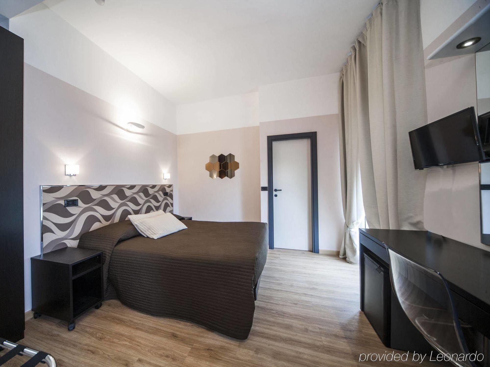 Hotel Levante Rimini Exteriör bild