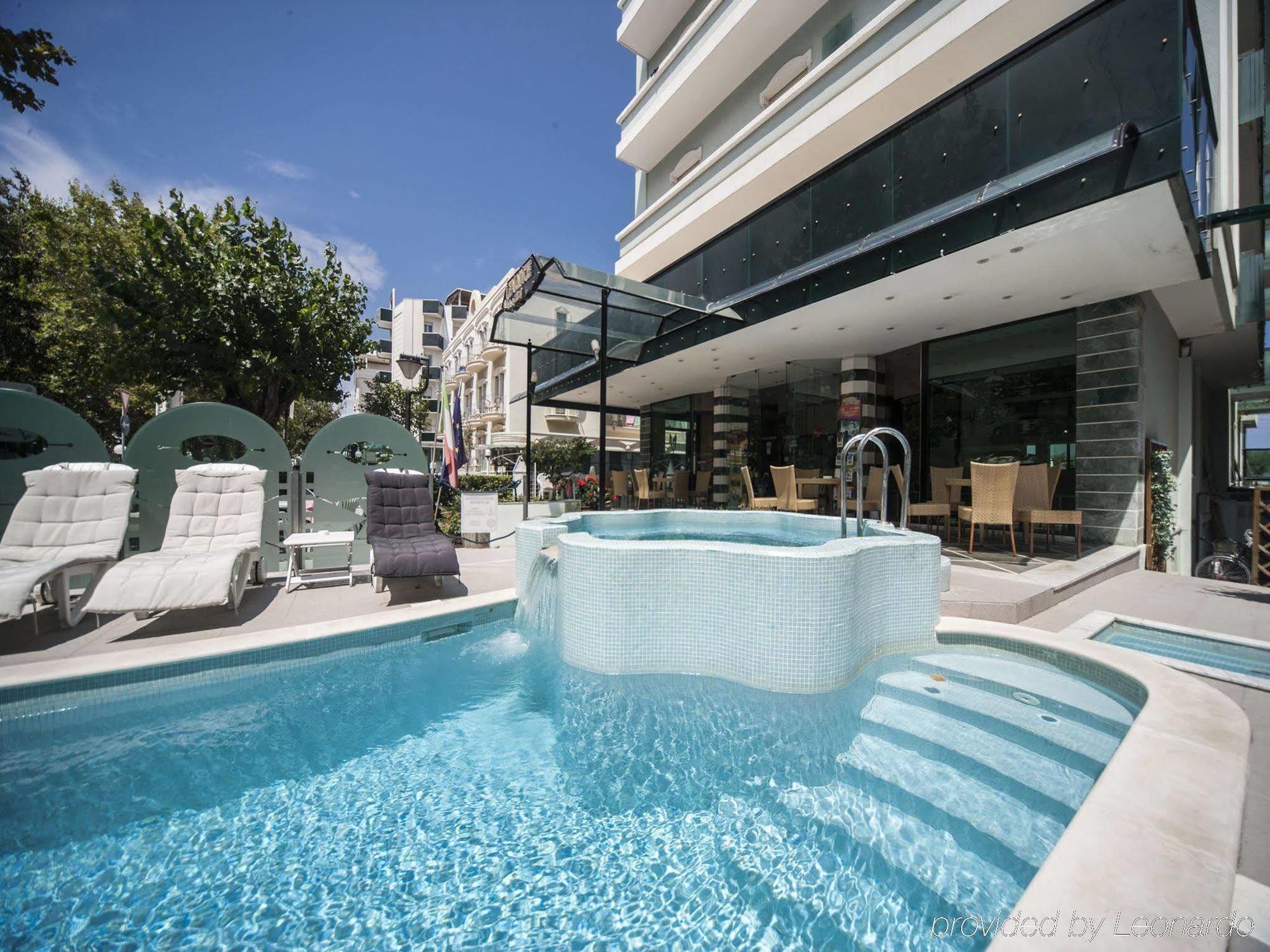 Hotel Levante Rimini Exteriör bild